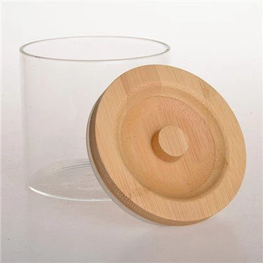 Банка для хранения из боросиликатного стекла с бамбуковой крышкой.